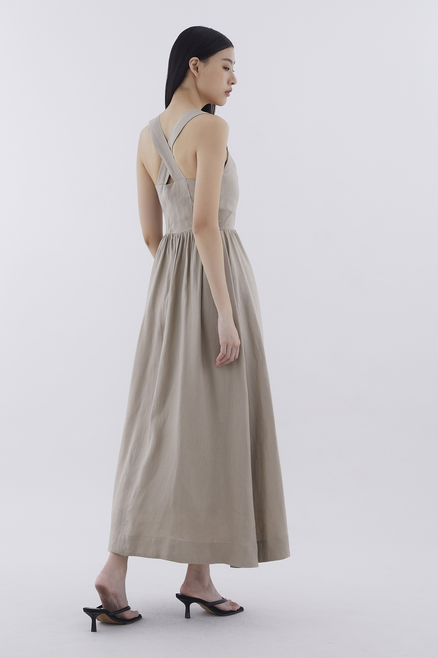 Kindrall Linen Cross-Back Dress