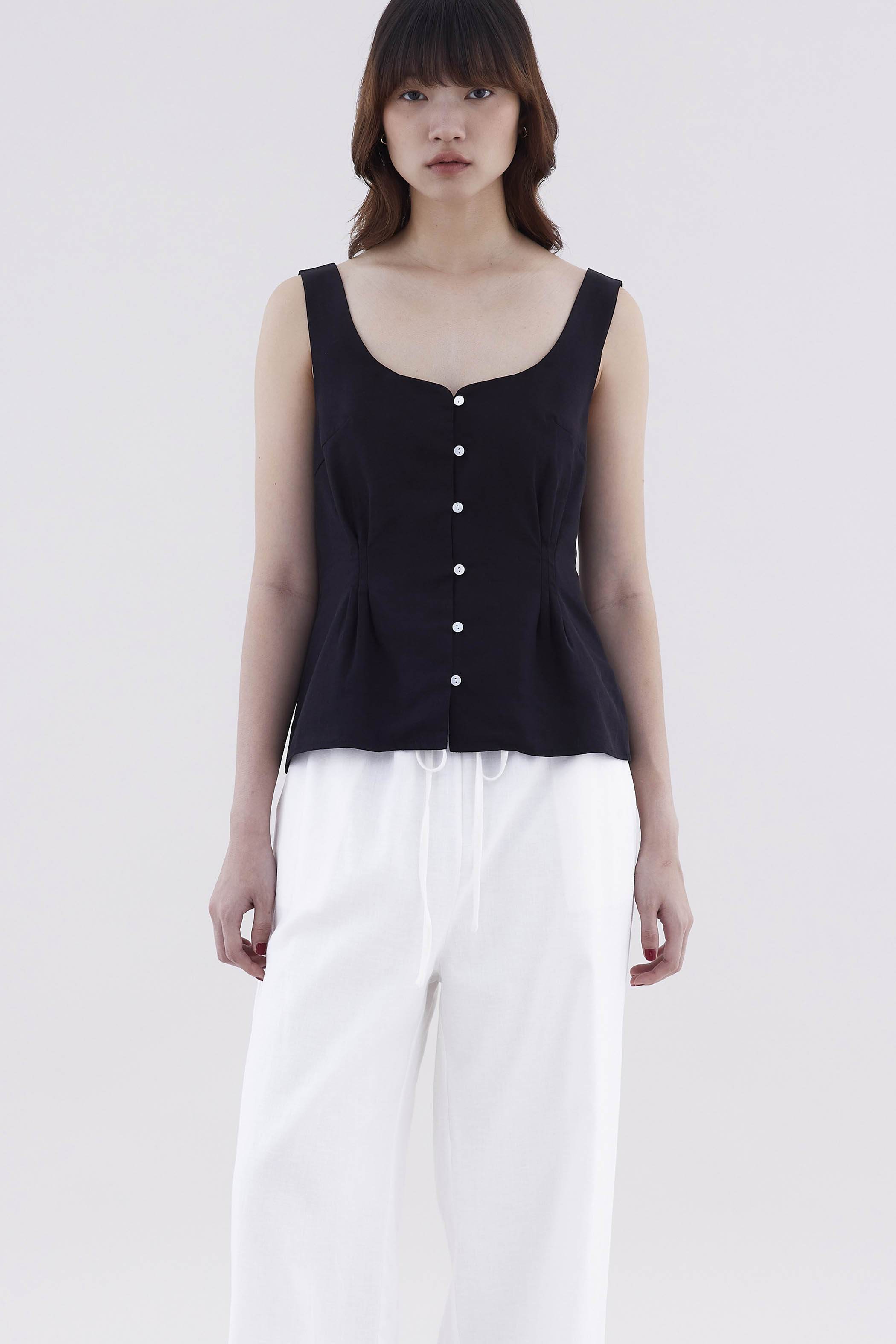 Ednary Tuck Seam Top