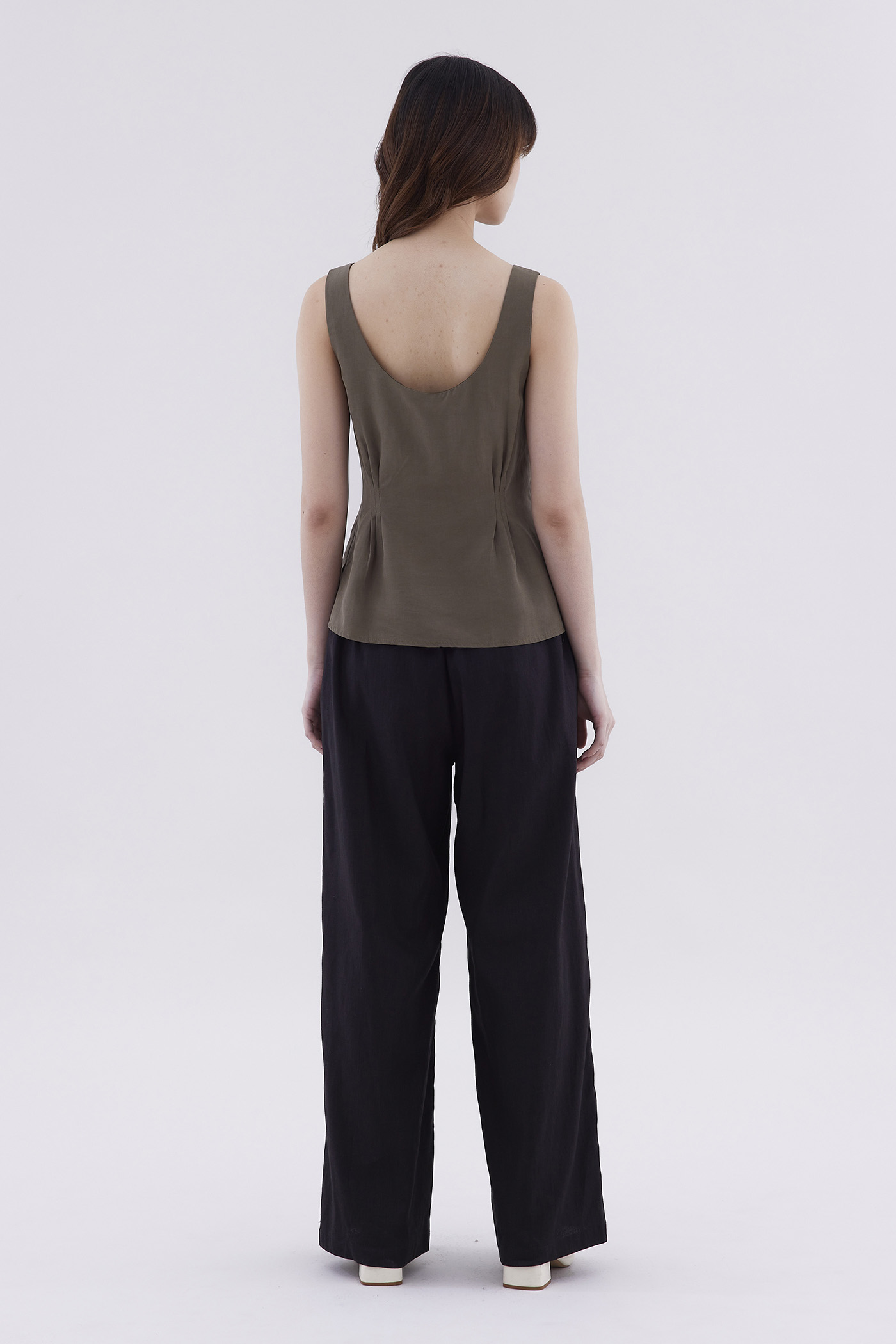 Ednary Tuck Seam Top