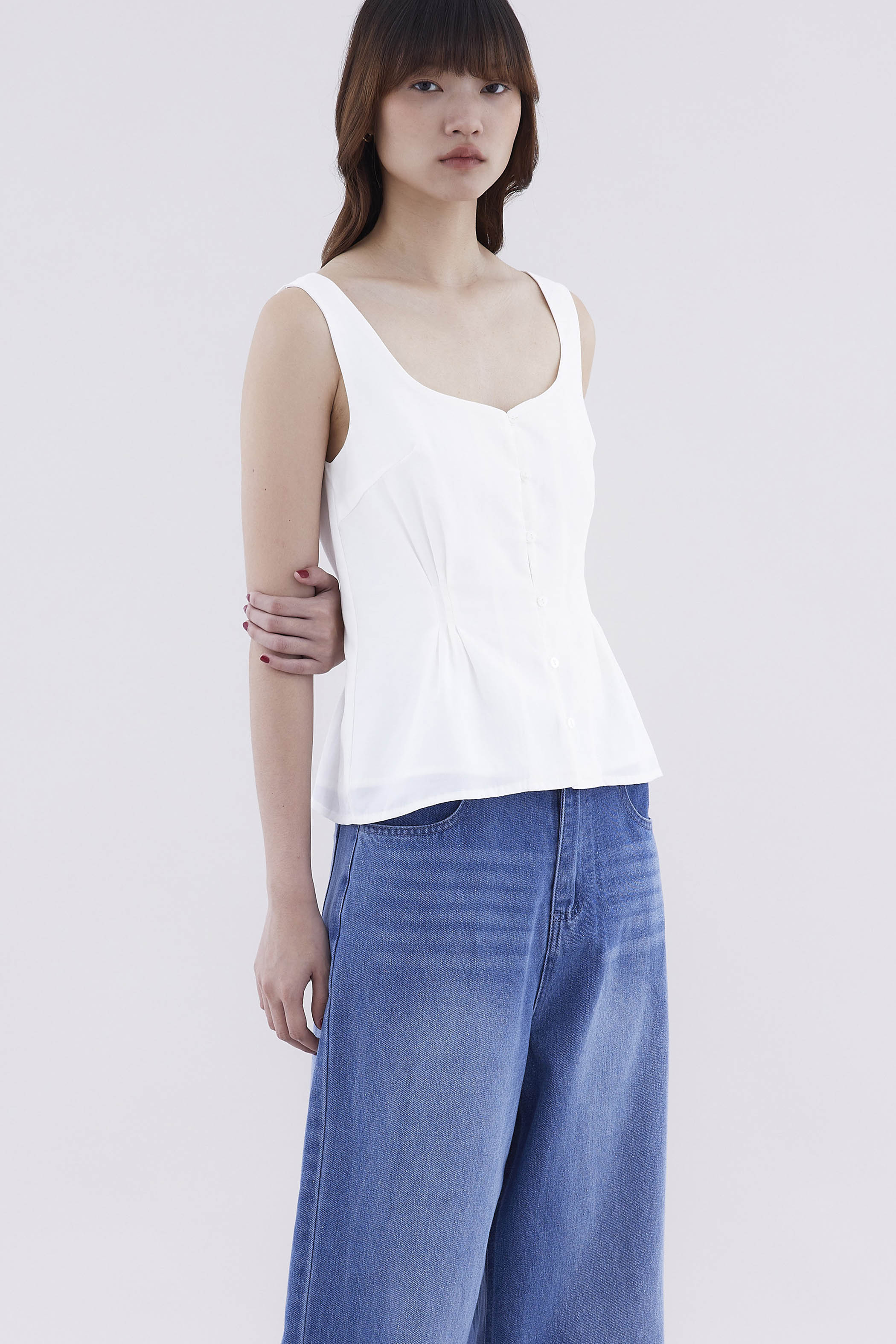 Ednary Tuck Seam Top