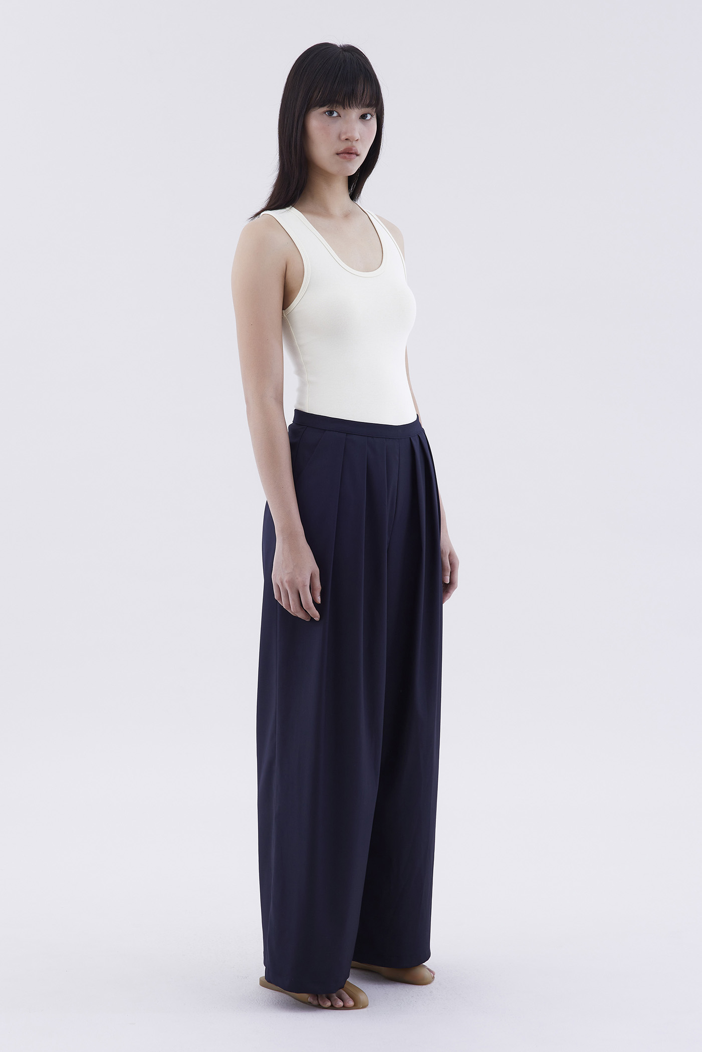 Zendra Mid-Rise Pleated Pants