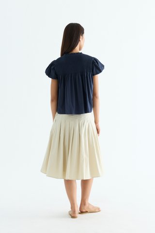 Drenna Swing Top