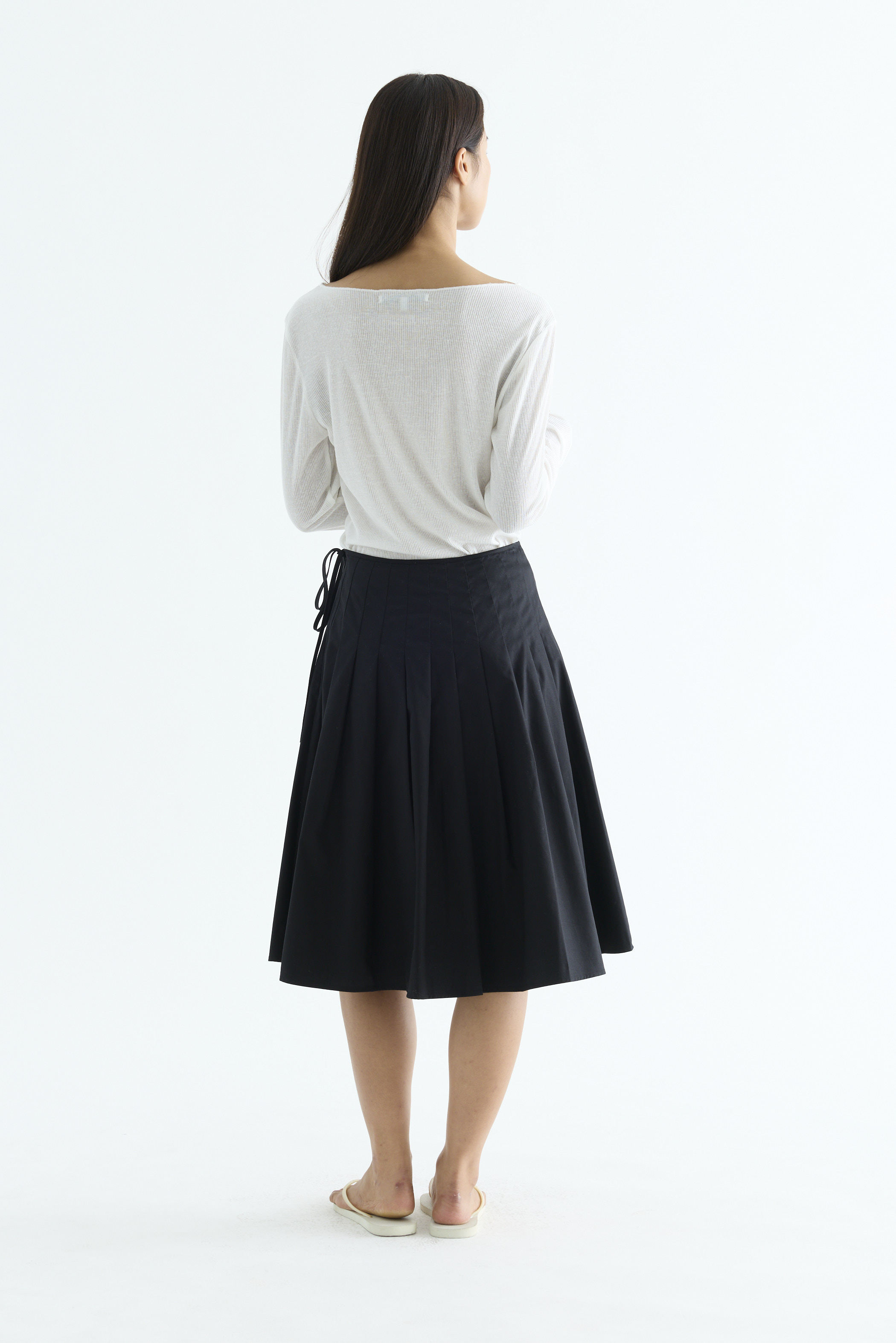 Lavena Pleated Half Skirt