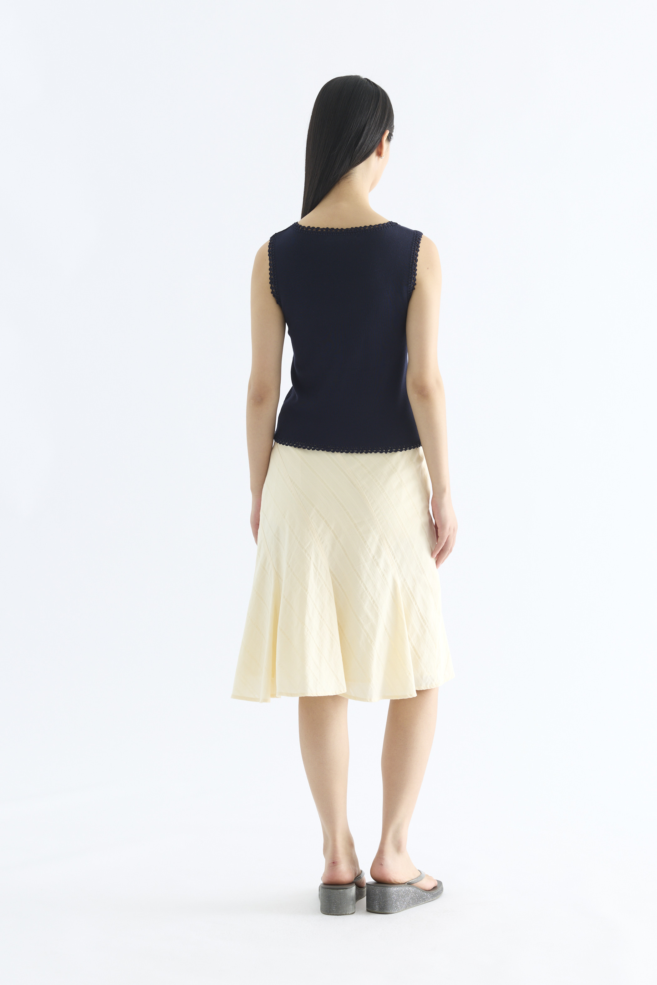 Decole Crochet Trim Knit Tank
