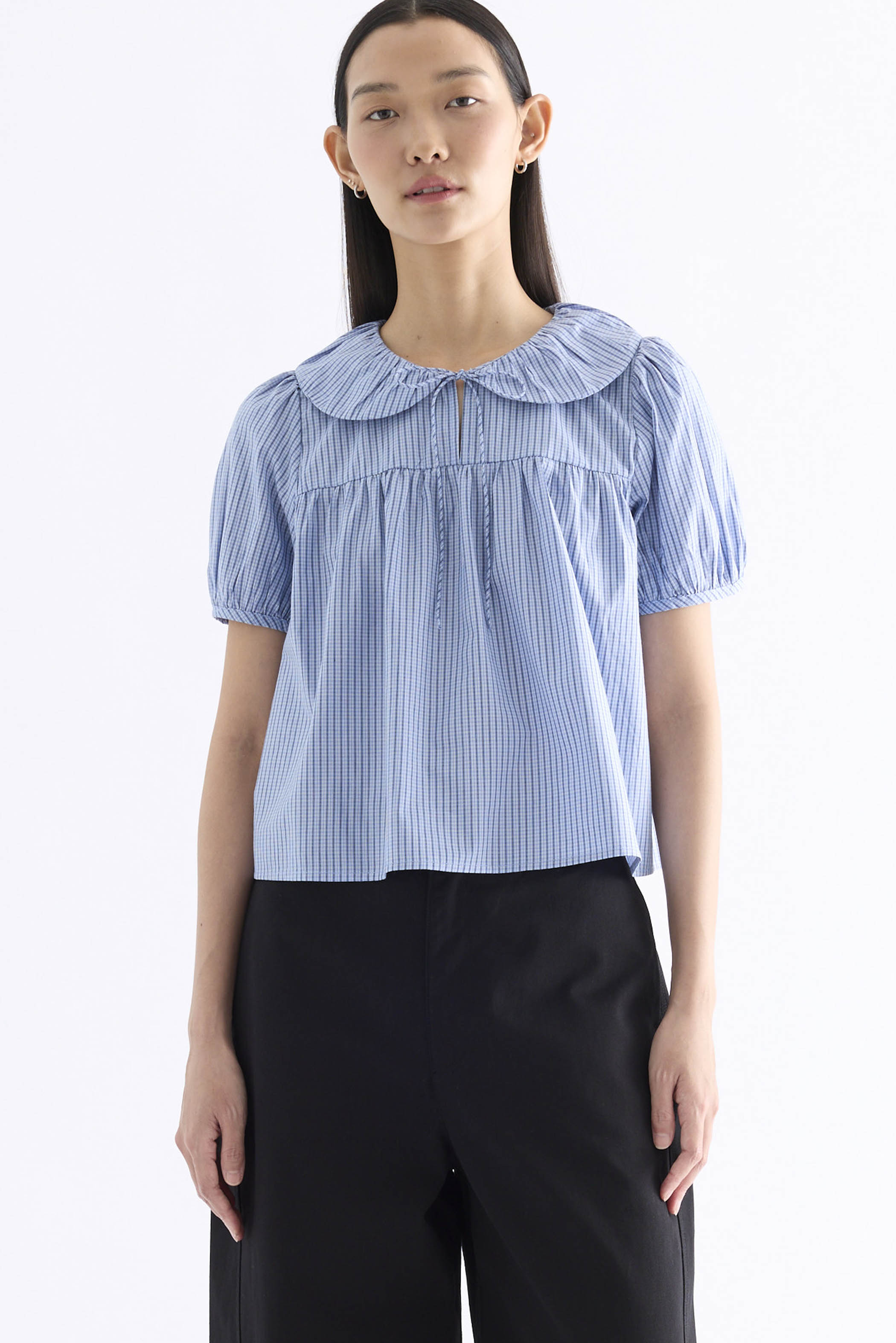Emberlyn Peterpan-Collar Blouse