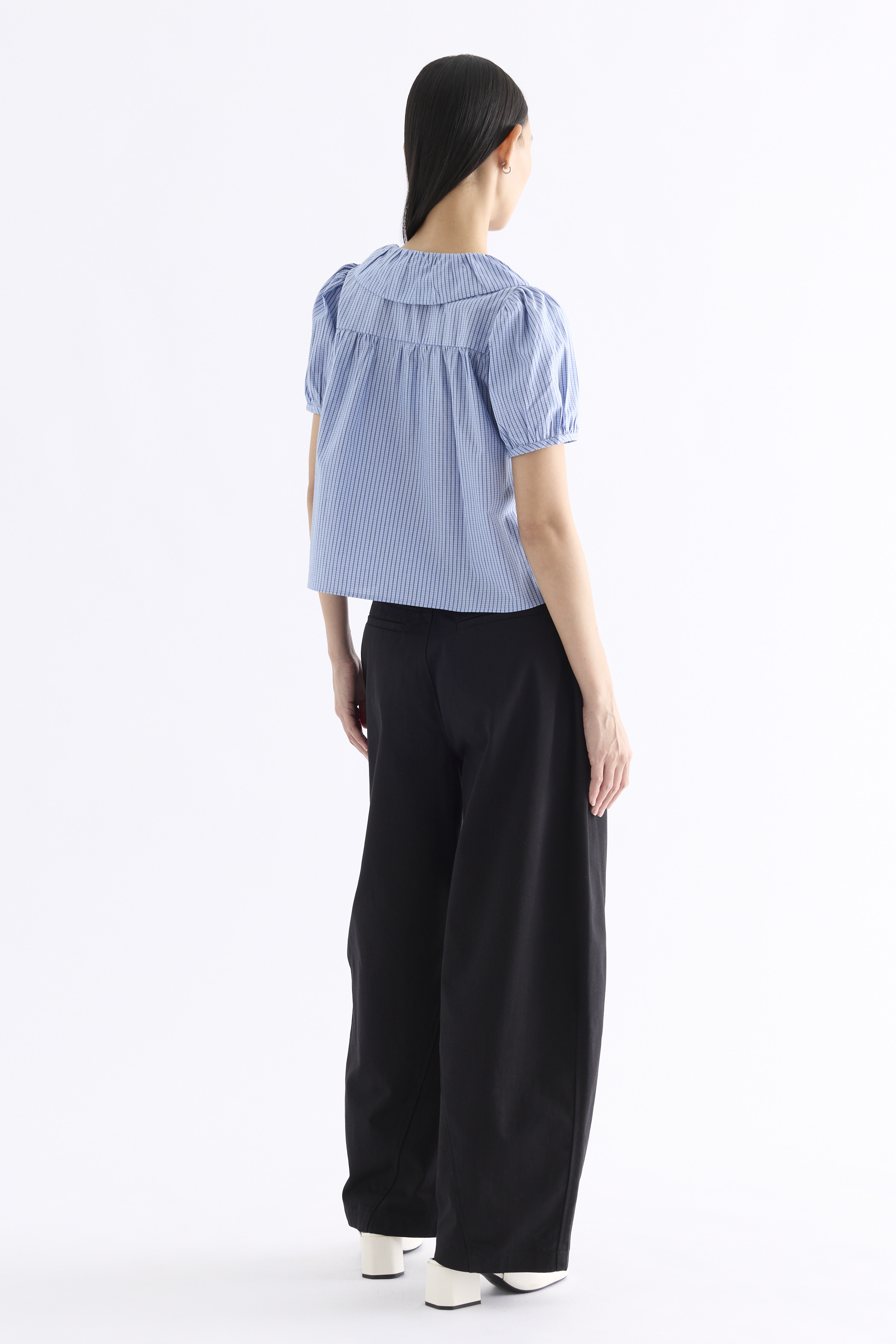Emberlyn Peterpan-Collar Blouse