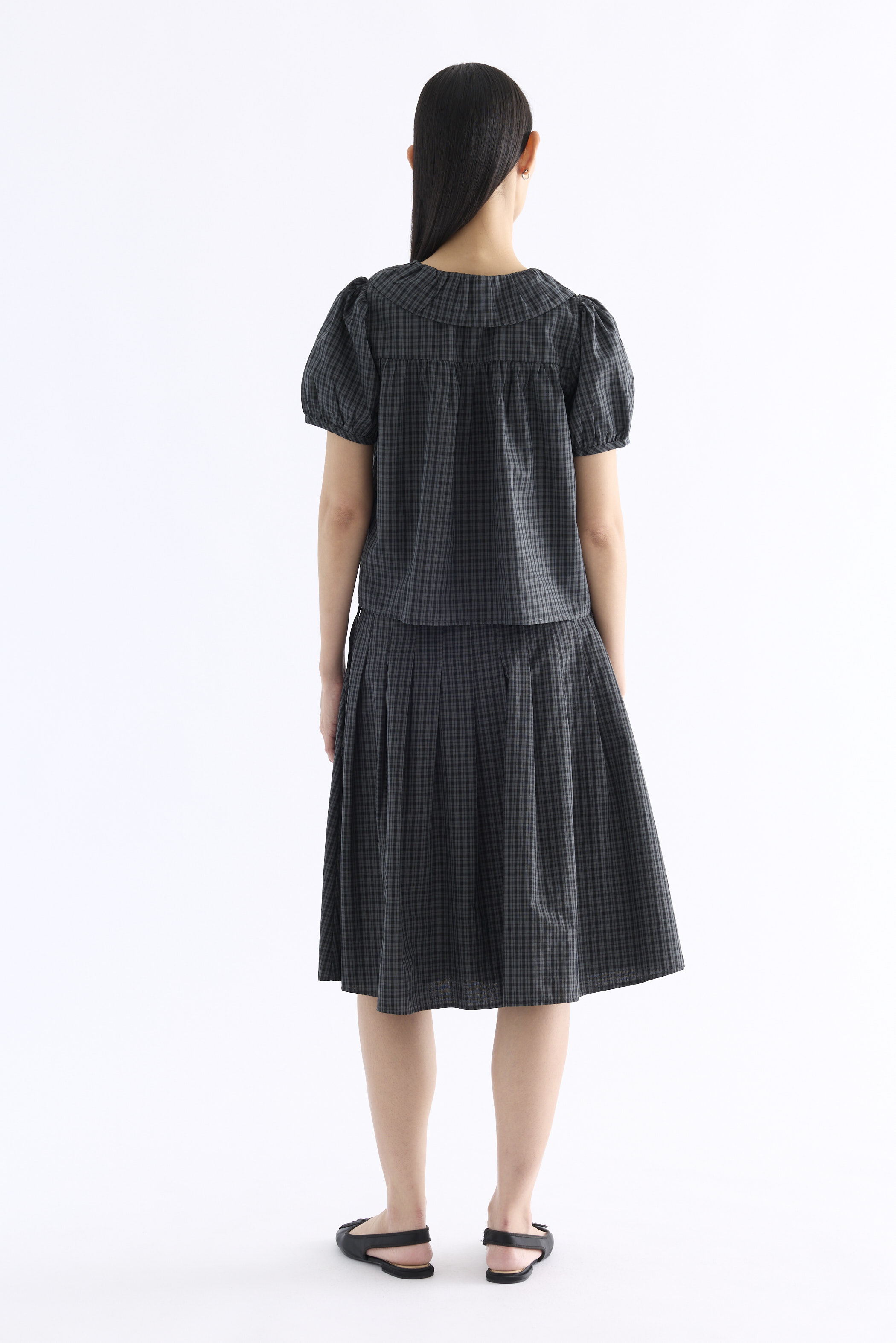Emberlyn Peterpan-Collar Blouse