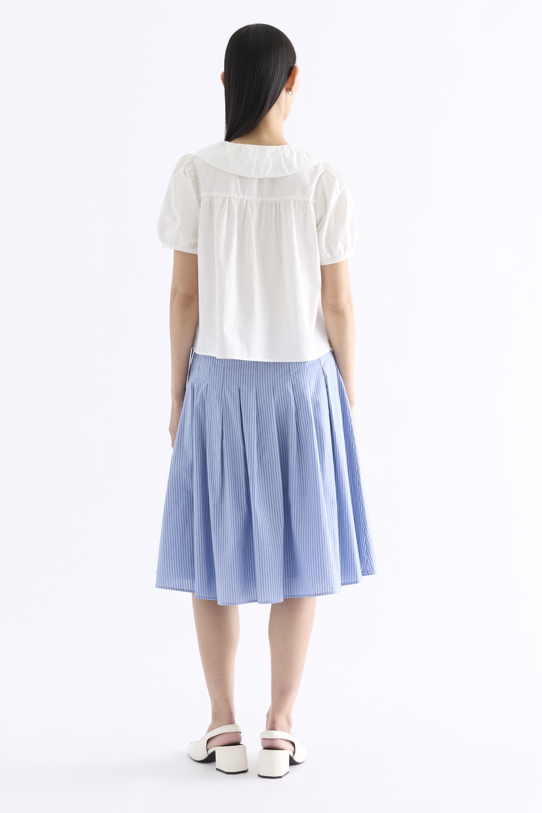 Emberlyn Peterpan-Collar Blouse