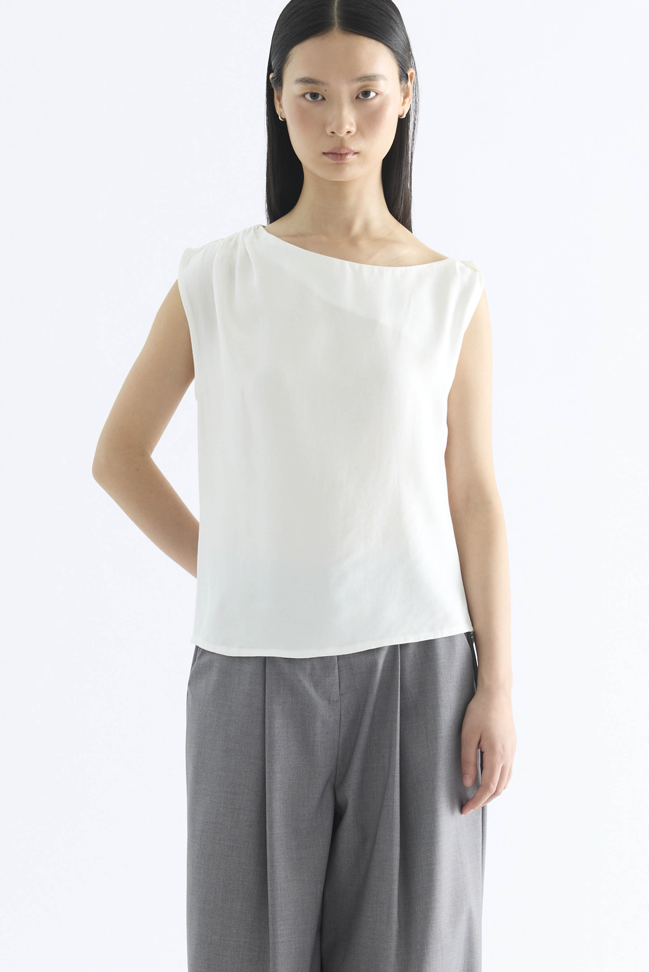 Feone Asymmetric Shoulder Top