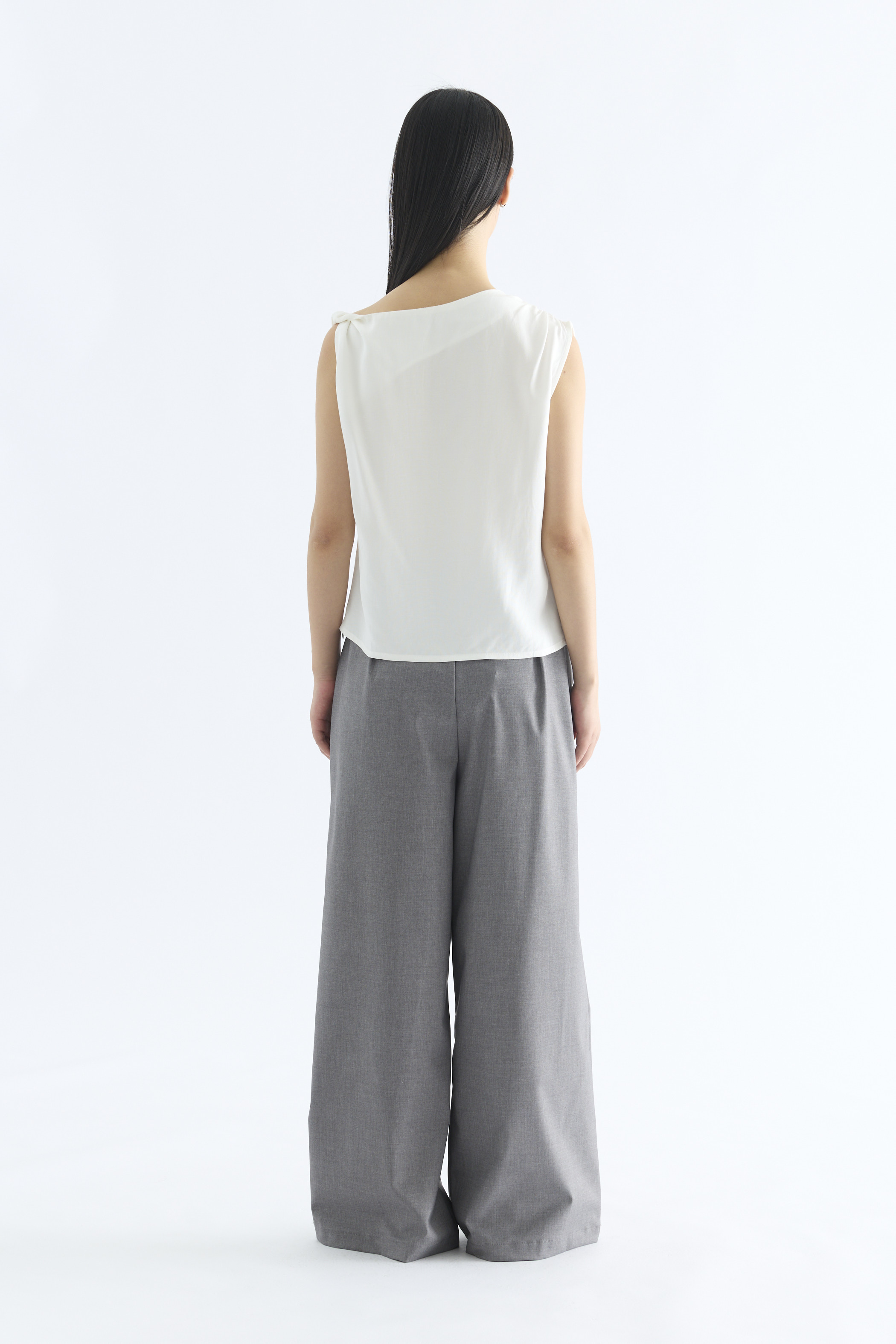 Feone Asymmetric Shoulder Top
