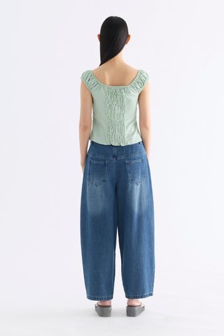Joane Mid-Rise Barrel Leg Jeans