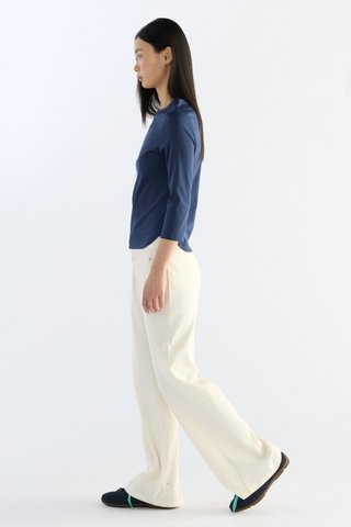 Wide-Neck Mid-Sleeve Tee
