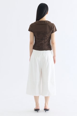 Josie Peterpan-Collar Ruch Blouse