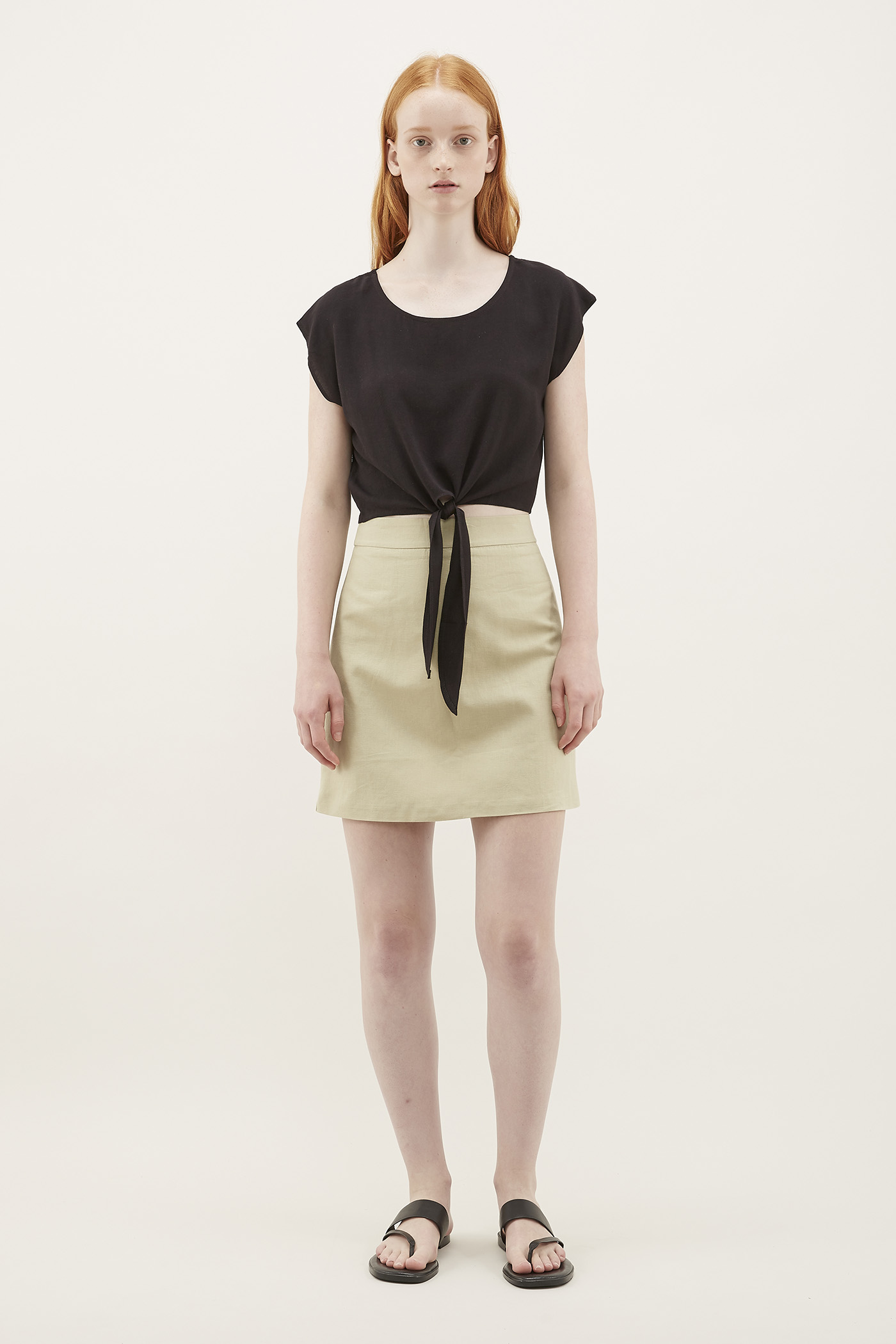 Raynor Front-knot Top