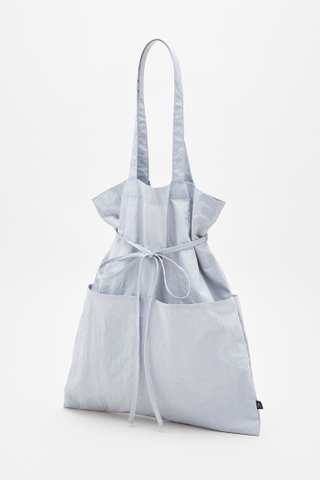 The Pocket Tote