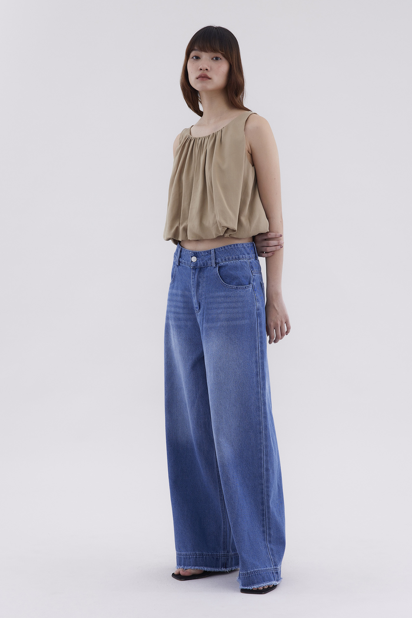 Rukaen Mid-Rise Straight Jeans